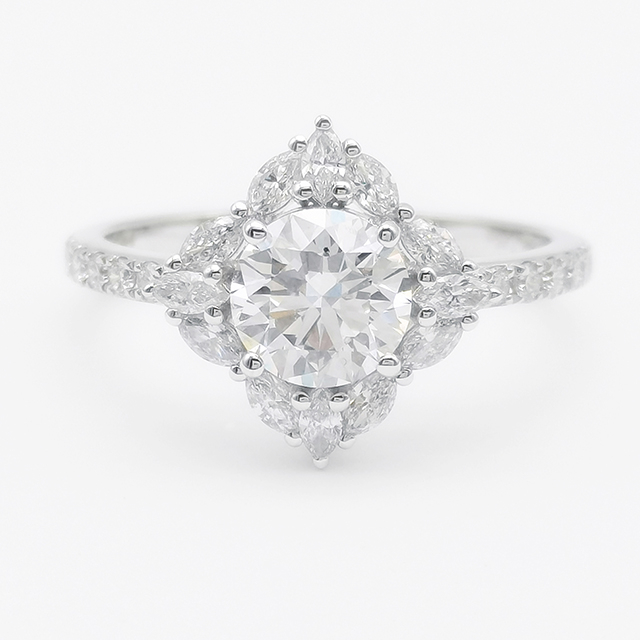 Four-claw Diamond Ring