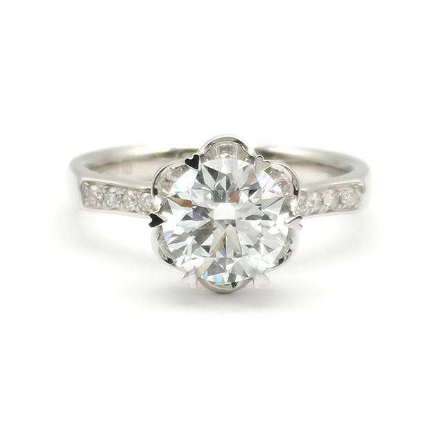 Six Claw Set Diamond Ring