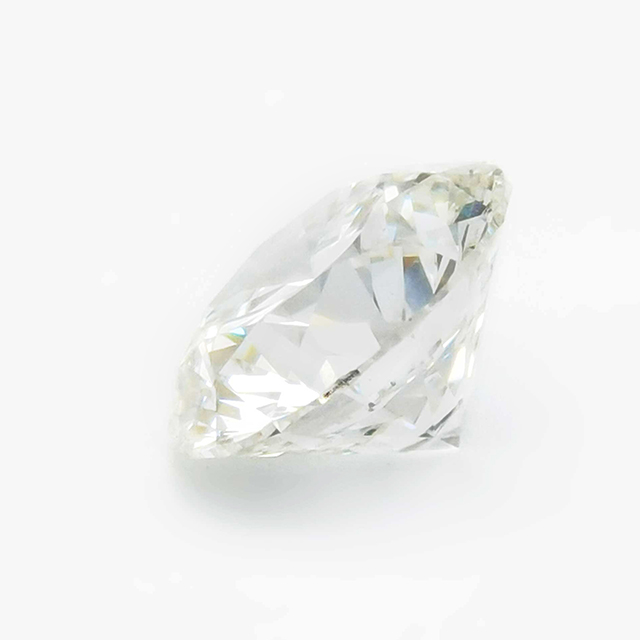 CVD round brilliant diamond