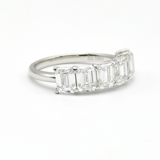 Emerald Half-ring with Diamond Ring