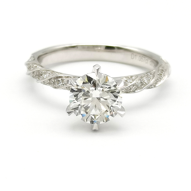 Five Claw Diamond Ring