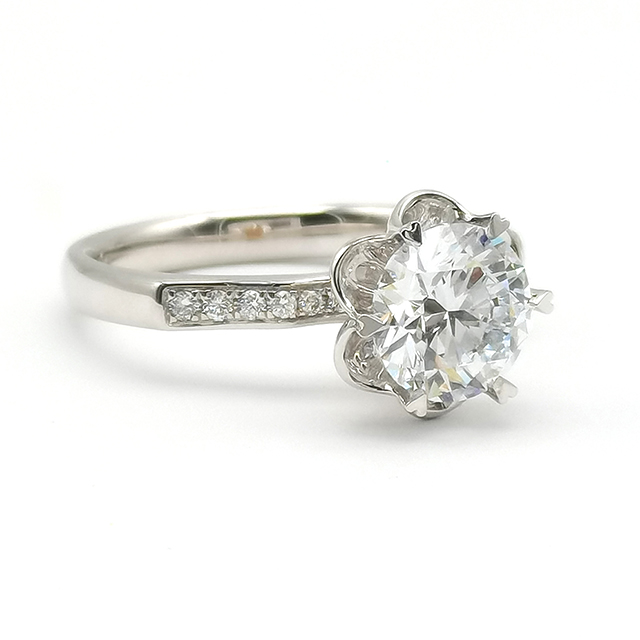 Six Claw Set Diamond Ring