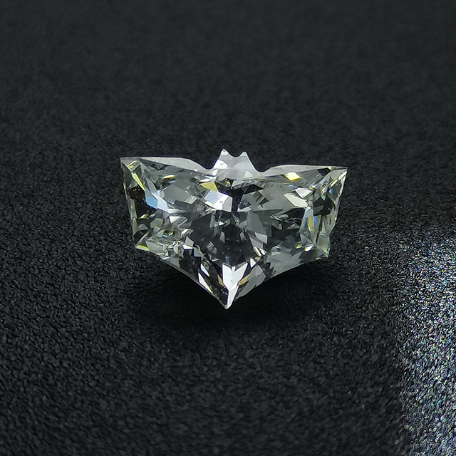 cvd bat-shaped diamond