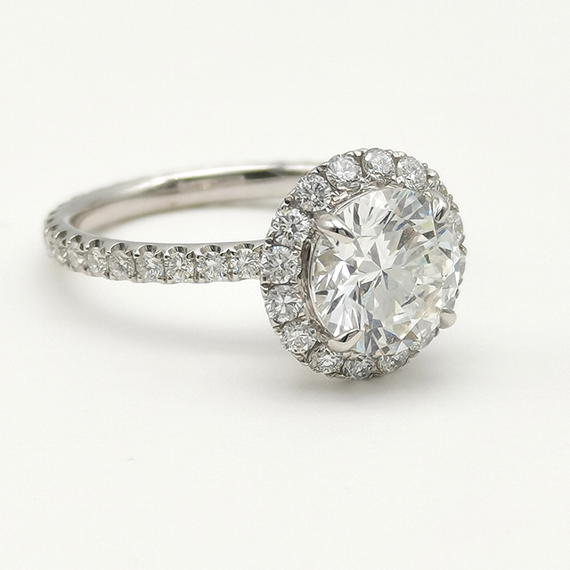 Round Diamond Inlaid Ring